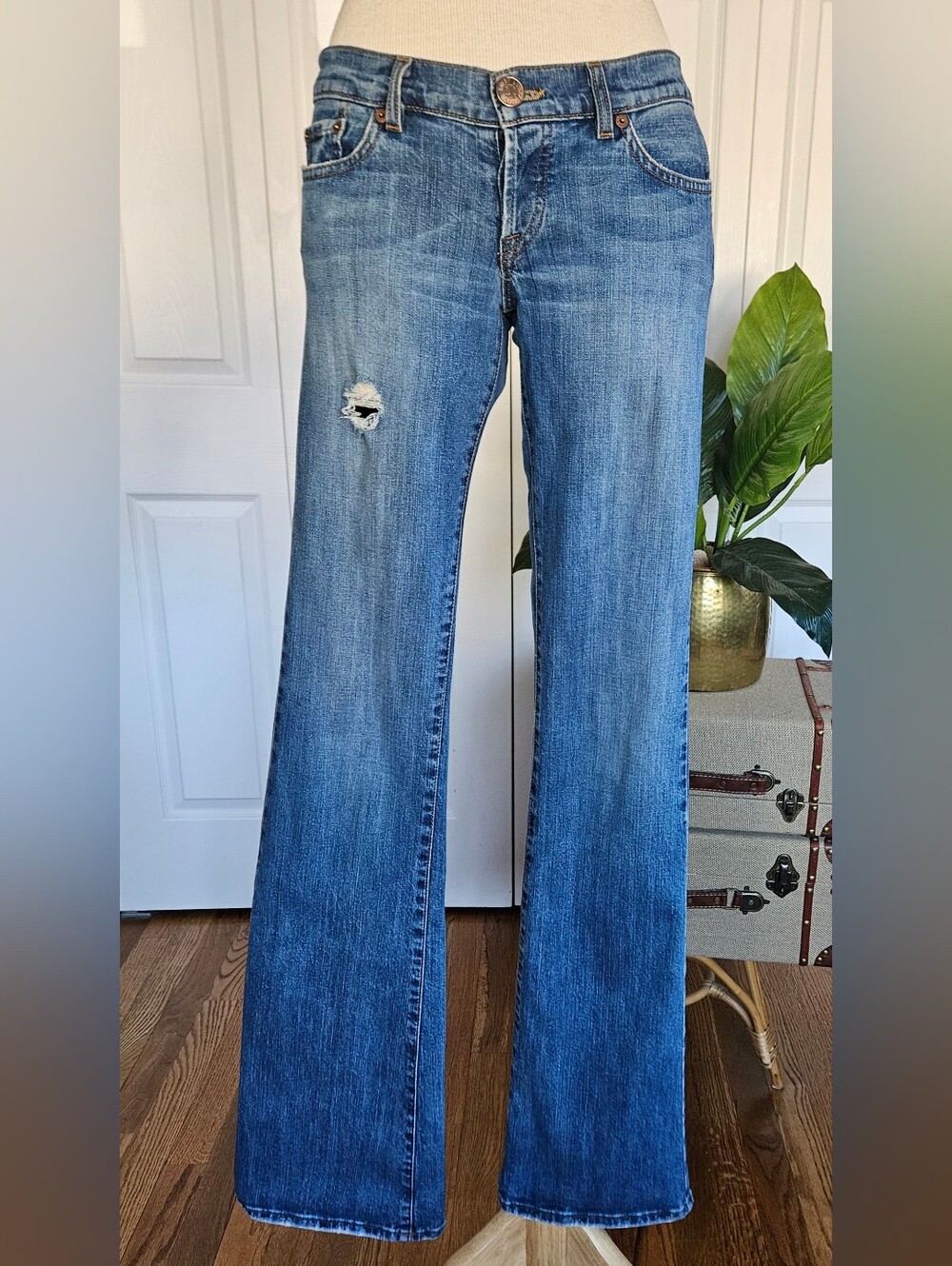 Vtg Y2K Lucky Brand Embroidered Low Rise Bootcut Jeans Grunge Boho Western Sz 2